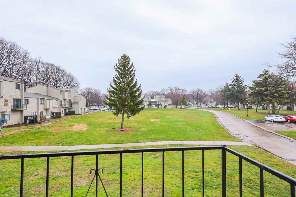 38325 North Ln #H201 - Photo 4 of 23