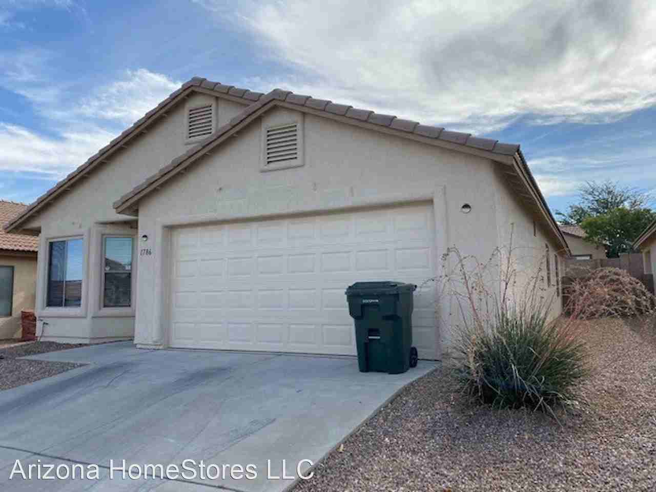 1786 Silverado Dr - Photo 3 of 27