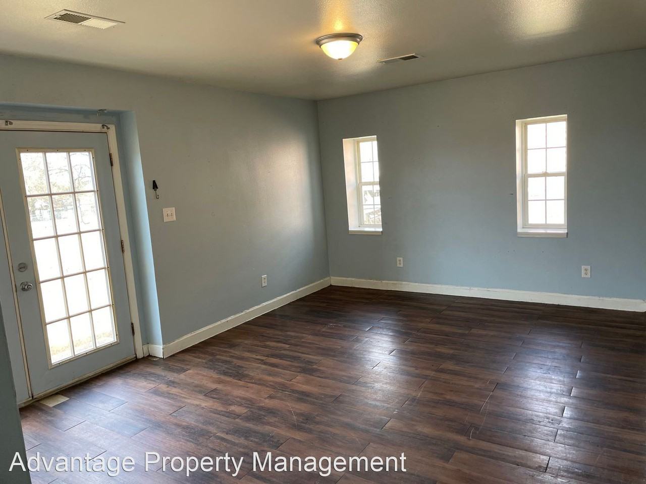 703 St. Vincent - Photo 3 of 10