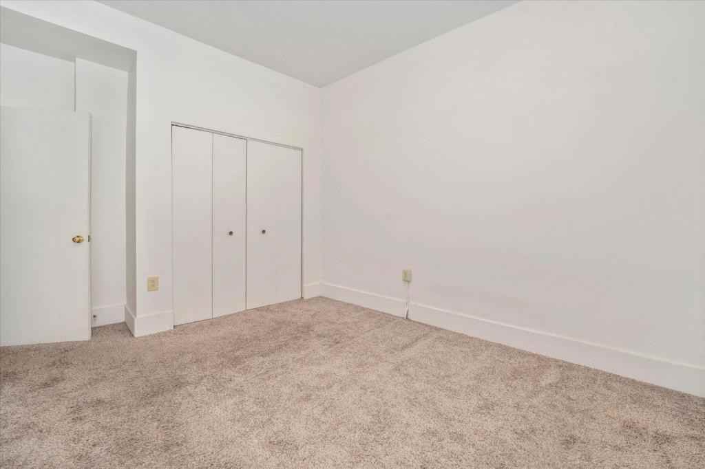 201 S Market St - Photo 3 of 41