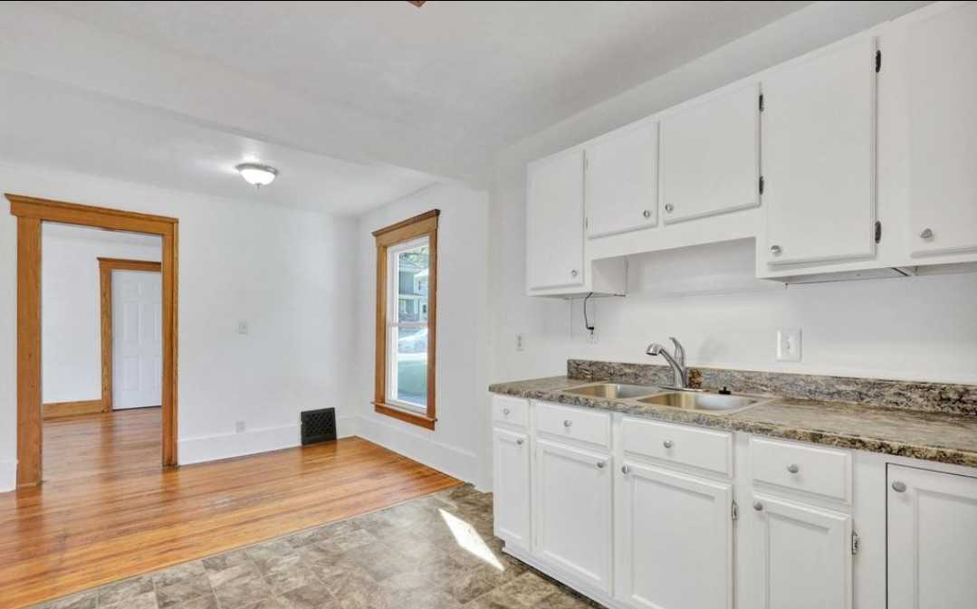 1404 Linval Street - Photo 5 of 24