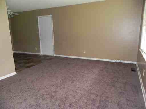 4912 Sterling Ave - Photo 2 of 11