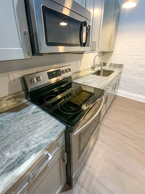 153 First St S #B - Photo 3 of 13