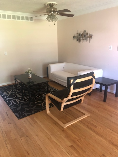 447 Fox Hills Dr N - Photo 6 of 31