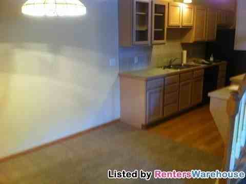 21133 Mustang Ln - Photo 3 of 11