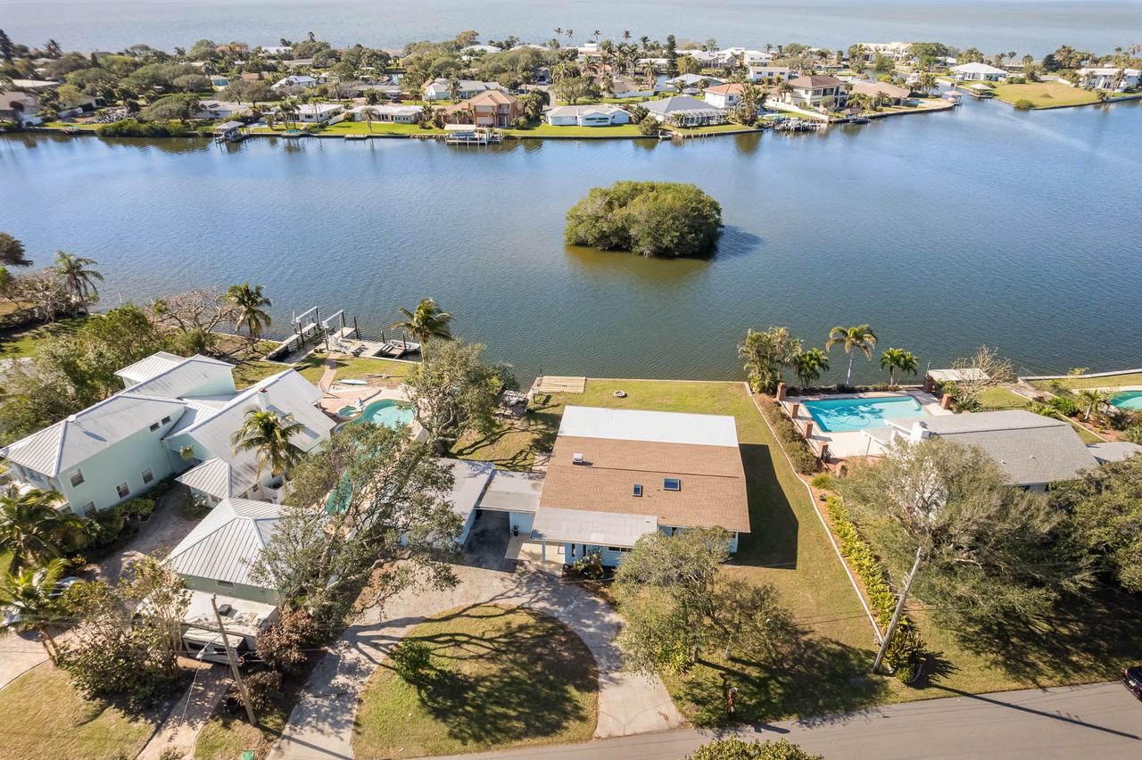 1350 Bay Shore Dr #1 - Photo 3 of 18