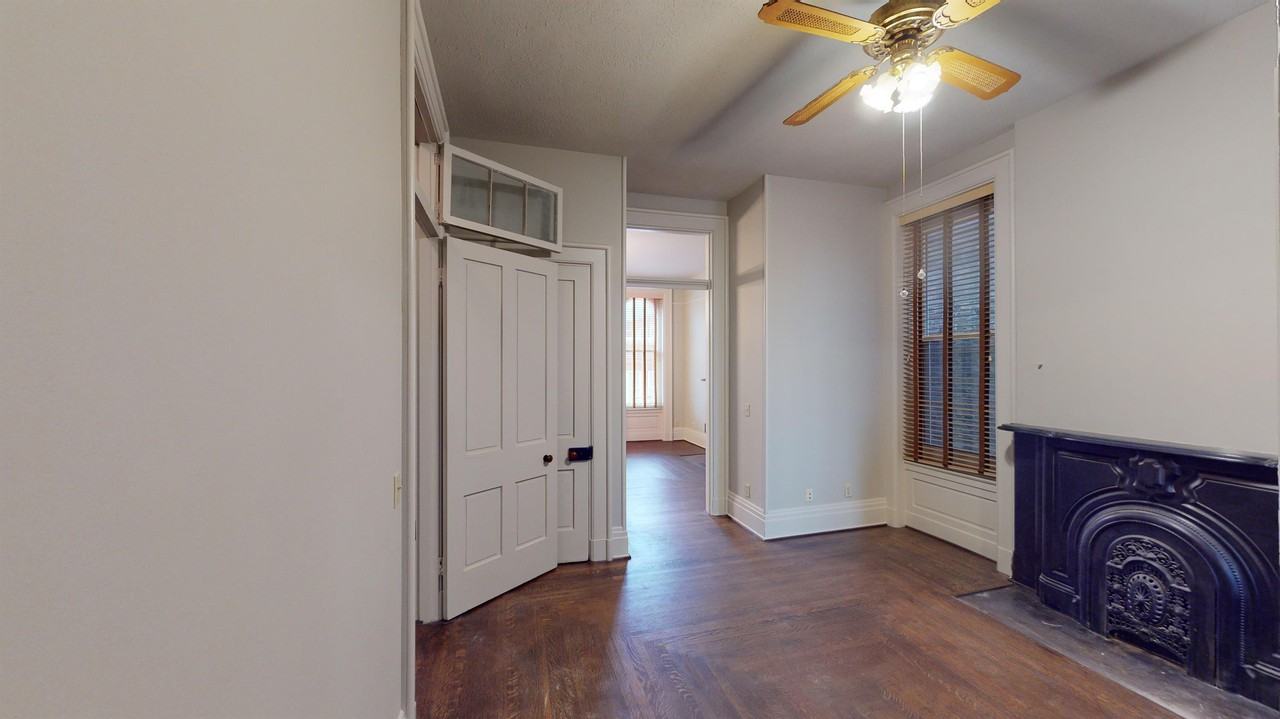 1023 Dayton St #2 - Photo 3 of 35