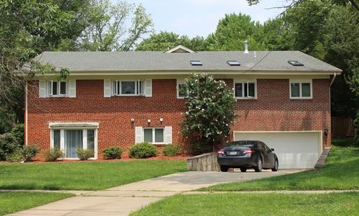 9915 Ashburton Ln - Photo 2 of 39