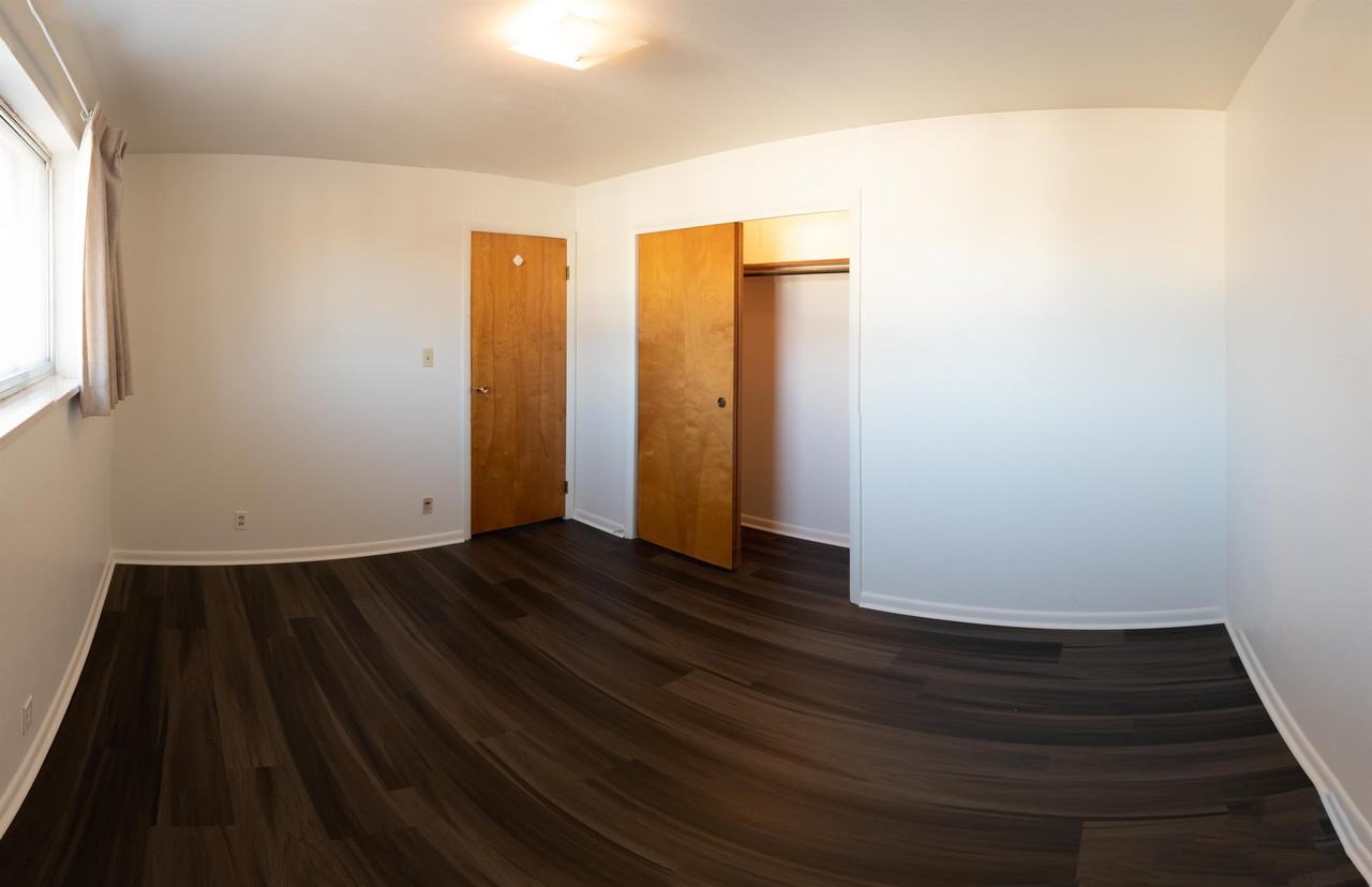 1749 Oxford Dr #2 - Photo 5 of 13