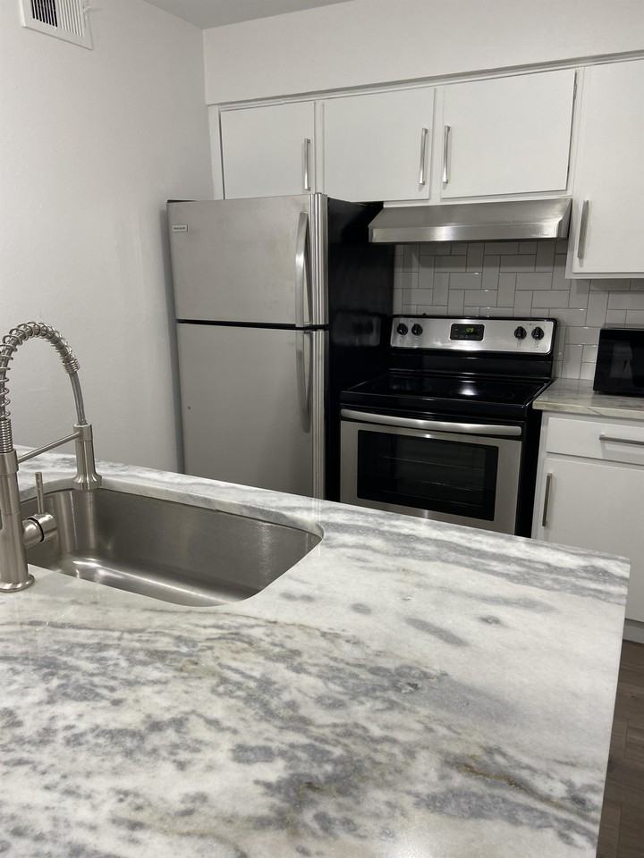 5003 5003 Skillman 111 #111 - Photo 2 of 10