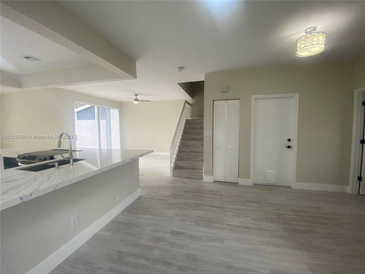 16864 Sw 1st Pl #16864 - Photo 3 of 8