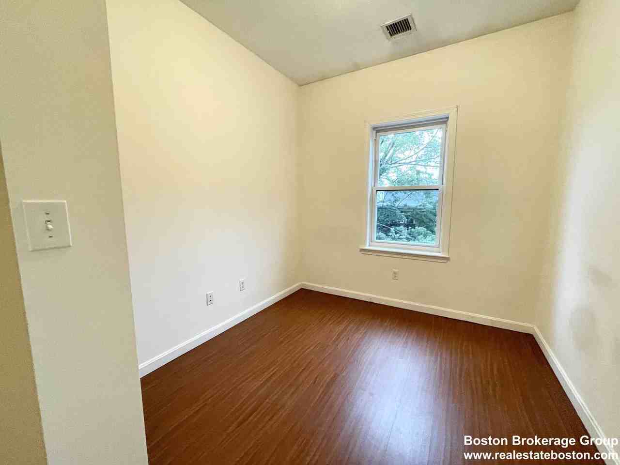 Hillside St - Photo 7 of 15