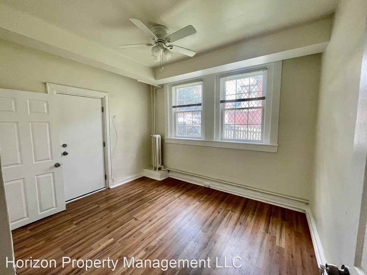 2228 Mount Royal Terrace - Photo 4 of 6