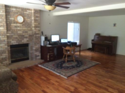 2722 Corning Ct - Photo 3 of 7