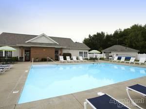 3352 Columbia Woods Dr #G - Photo 3 of 6