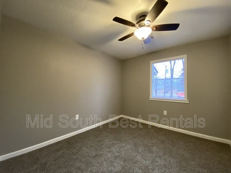 6521 Grayson Dr - Photo 4 of 8