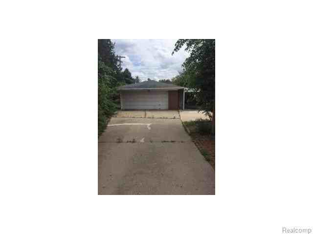 22723 Edward St - Photo 2 of 22