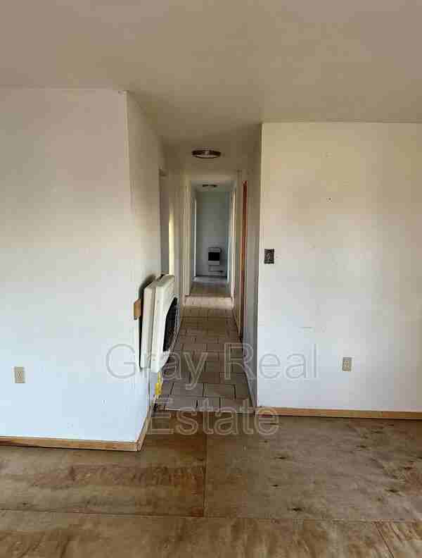 305 E Main St - Photo 3 of 16