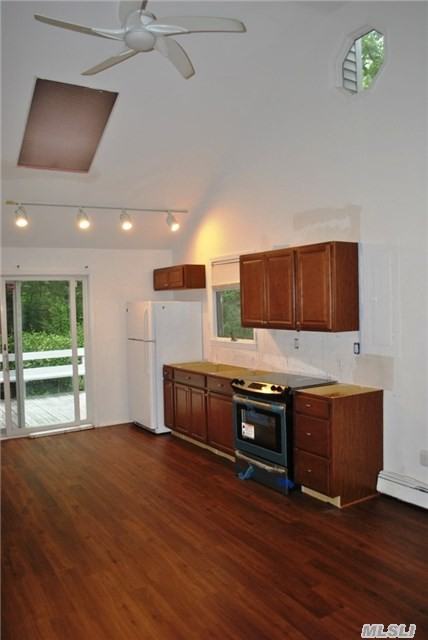 145 Independence Ave - Photo 2 of 20