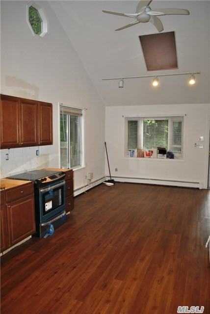 145 Independence Ave - Photo 3 of 20