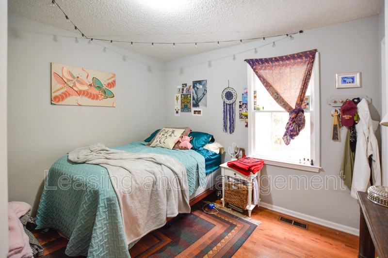 41 Spring St #C - Photo 5 of 11