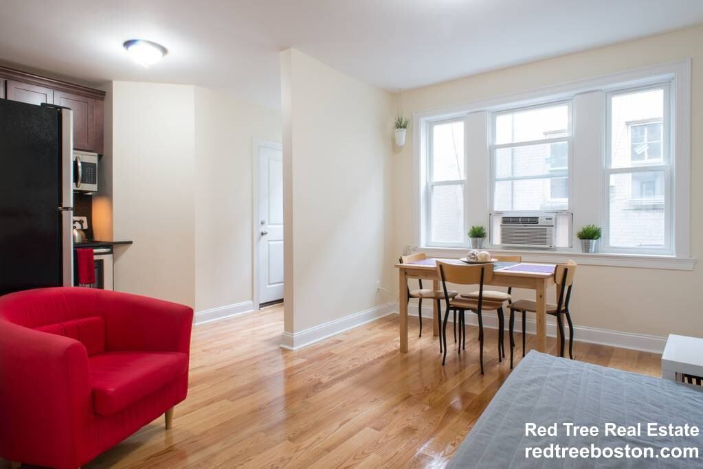 244 Kelton St #10 - Photo 4 of 14