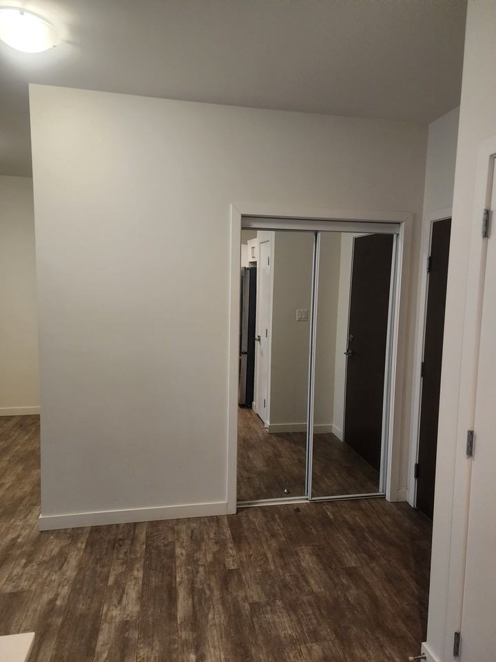 17804 97 Street Northwest - Photo 3 of 15