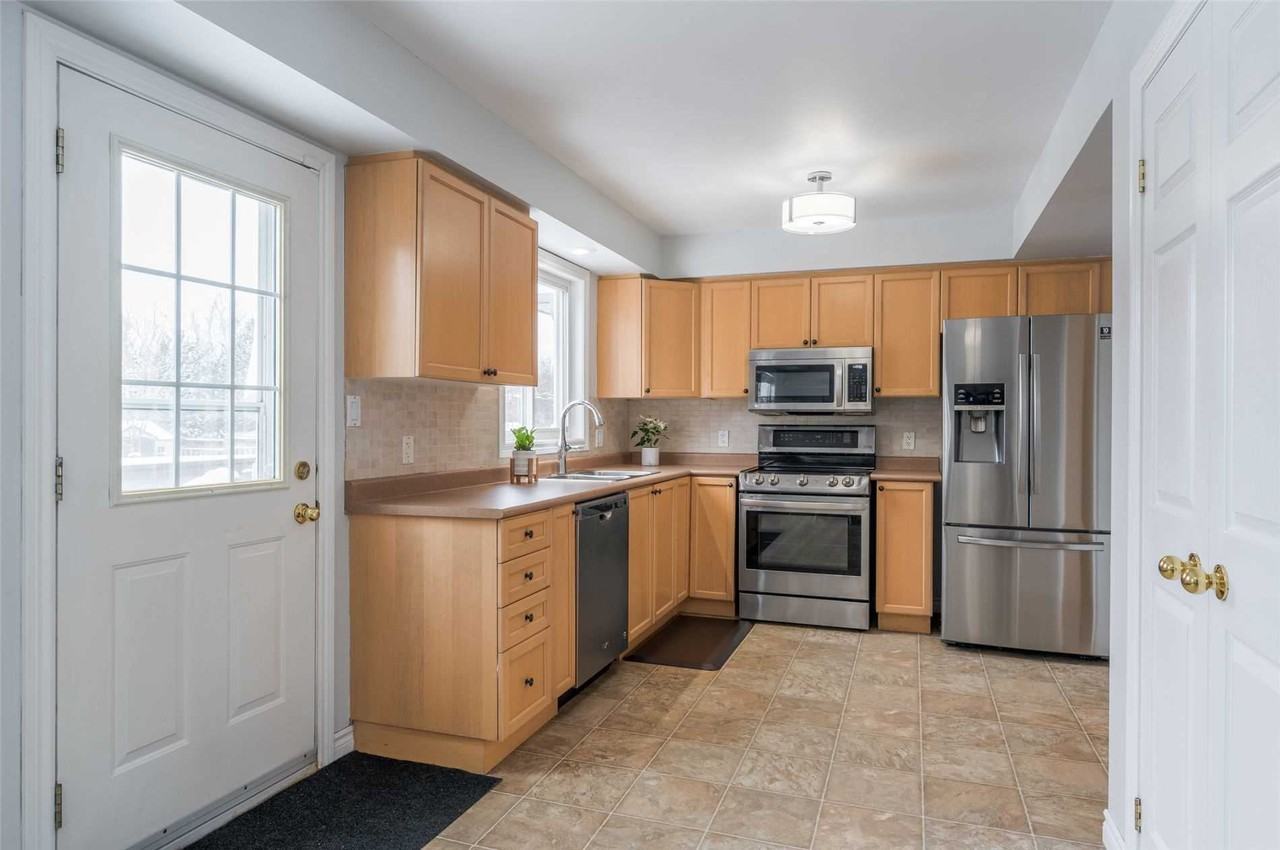 19 Durham Street West - Photo 2 of 12