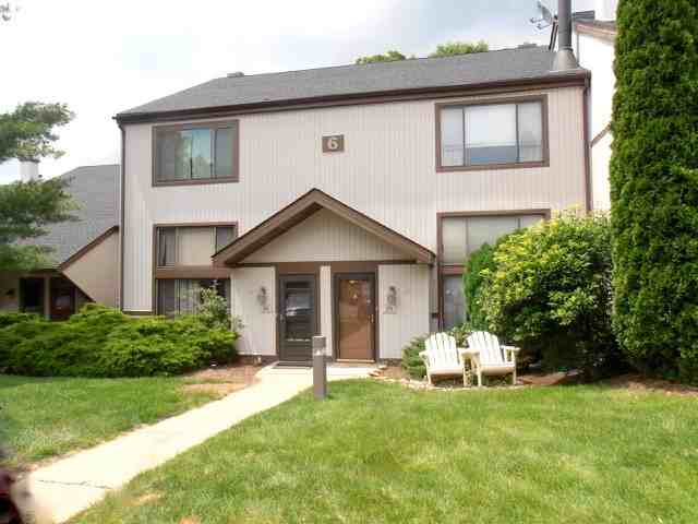 695 Audubon Ct - Photo 2 of 15