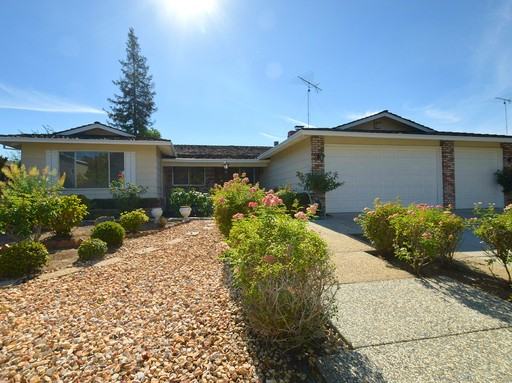 6767 Glenview Dr - Photo 2 of 28