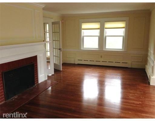 516 Taunton St - Photo 2 of 3