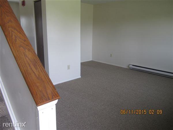 Centre Court Apartments - Photo 2 of 12