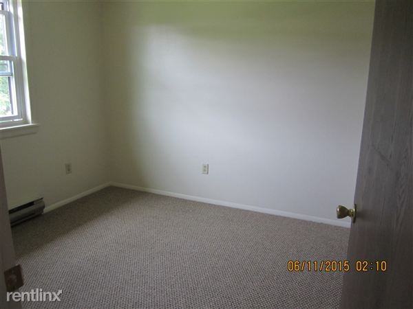 Centre Court Apartments - Photo 3 of 12