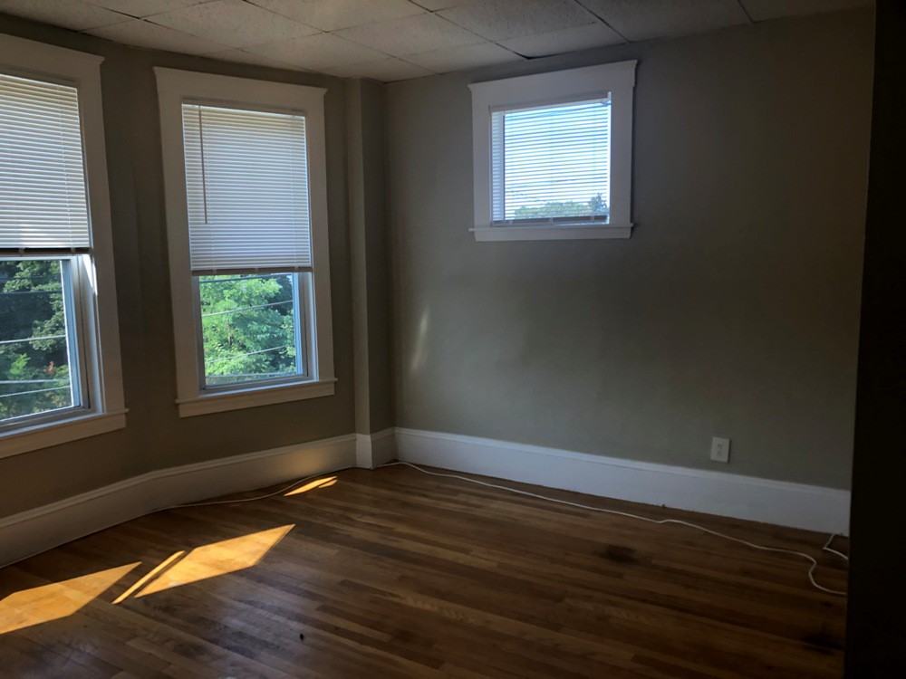 196 Washington St #196-2 - Photo 5 of 9