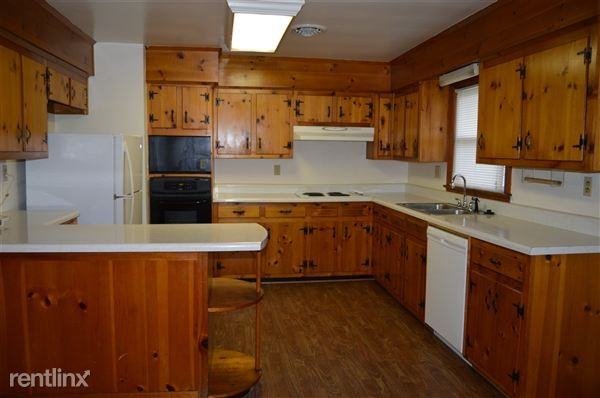 6130 Edison Ave - Photo 3 of 10