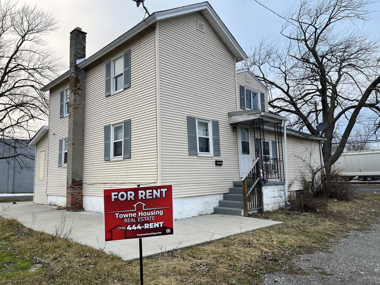 340 Park Ave, Lockport, NY 14094, USA 2 unit Rentals Zumper