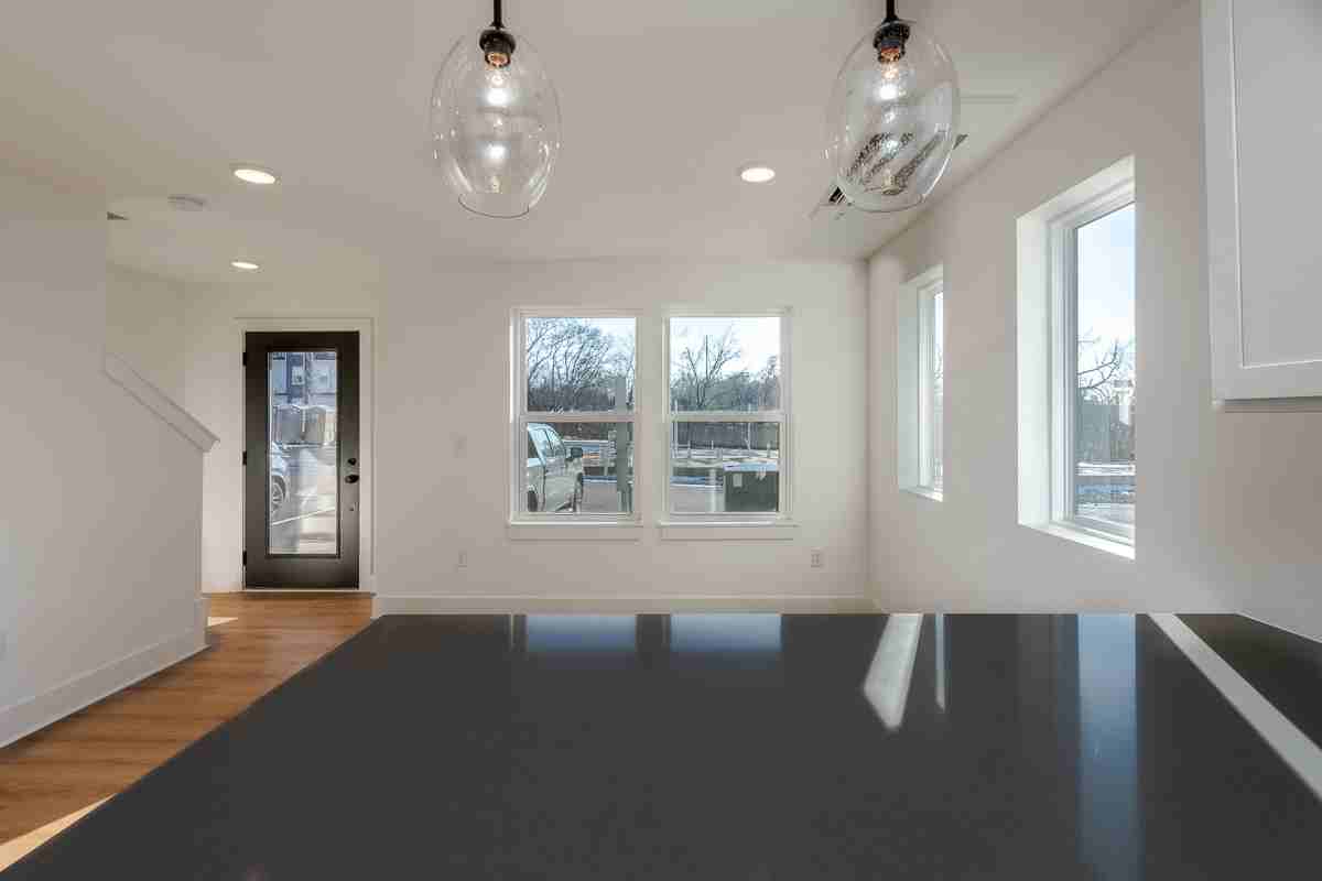 102 Duke St #1 - Photo 7 of 26