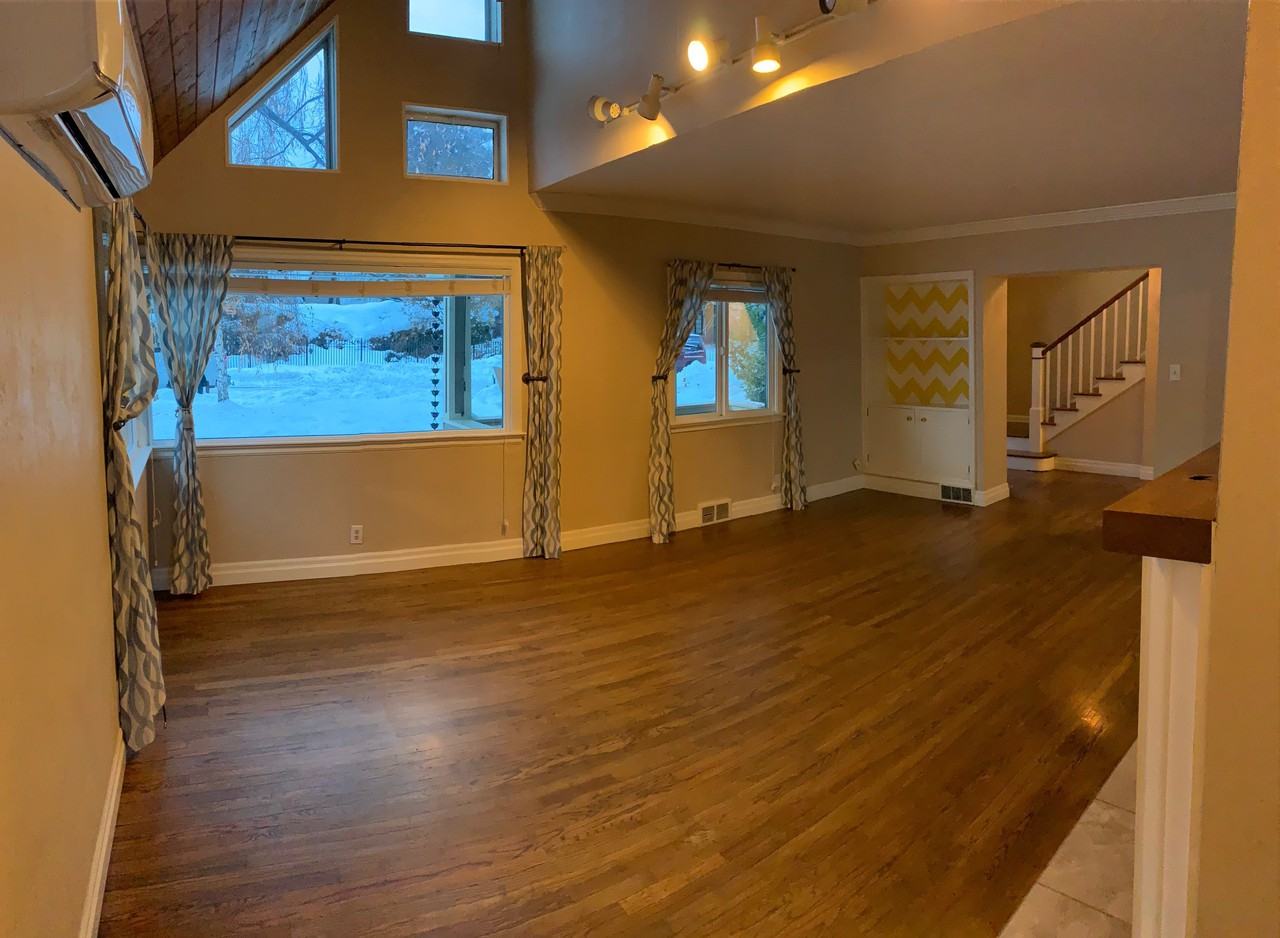 9 North Garfield Avenue - Photo 3 of 9