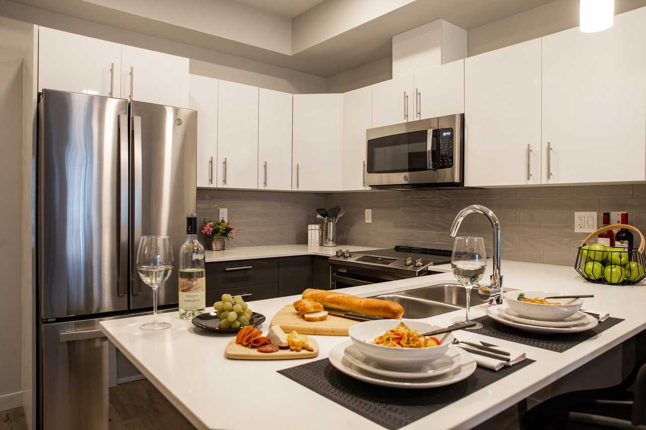 10th Line - Photo 3 of 9