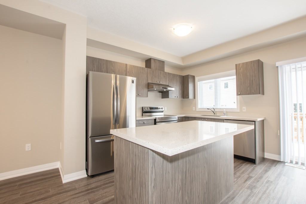 56 Aquarius Crescent - Photo 2 of 20