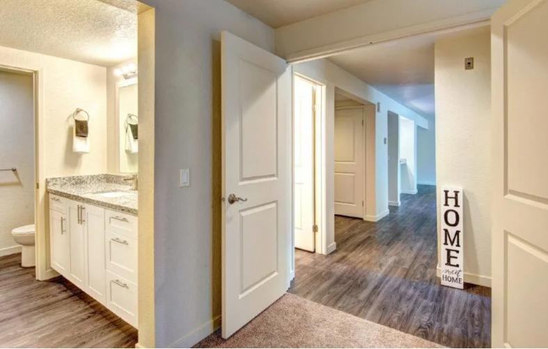 10290 Ne 12th St - Photo 2 of 20