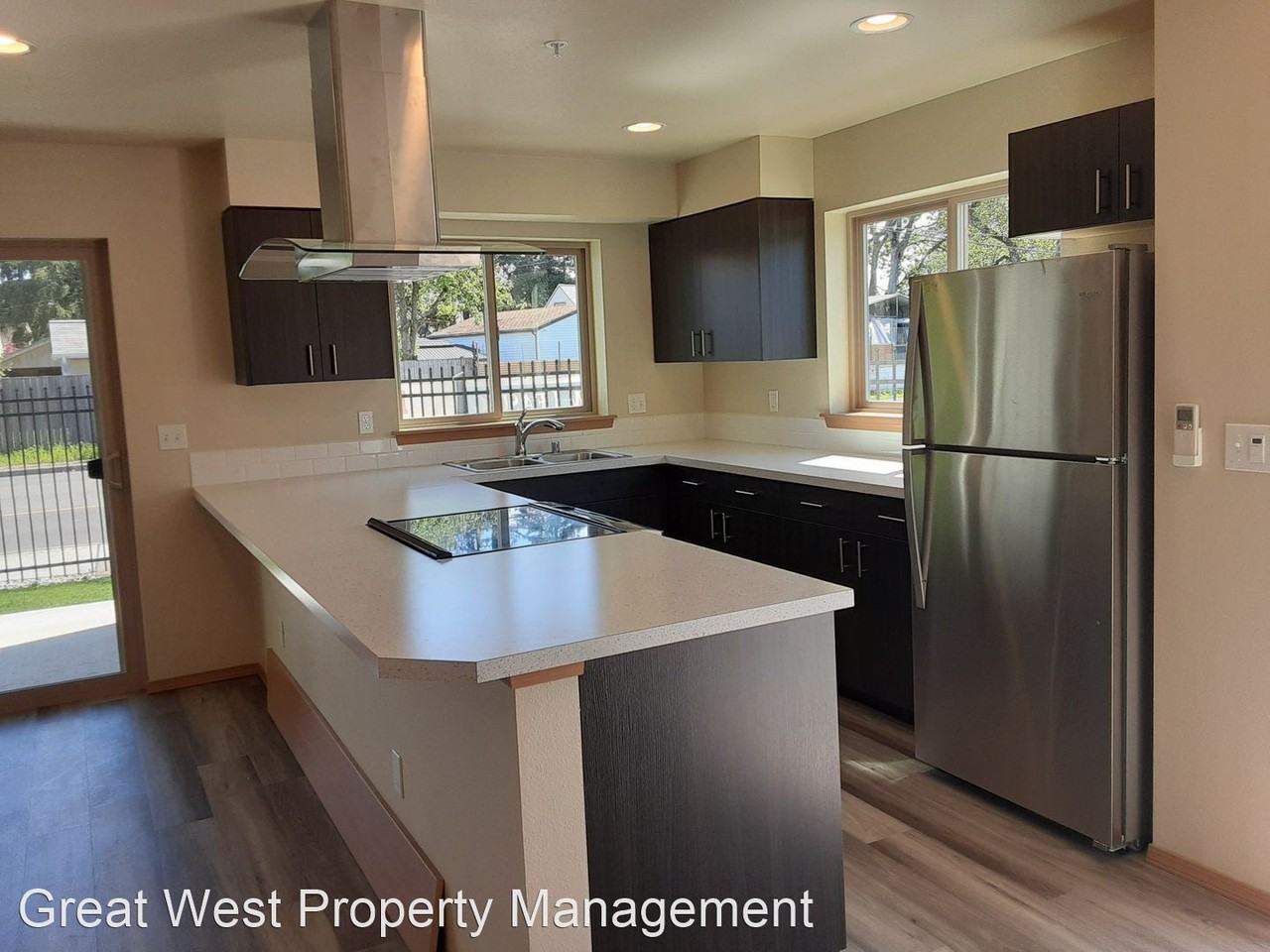 5915 Lakegrove St. W - Photo 3 of 13