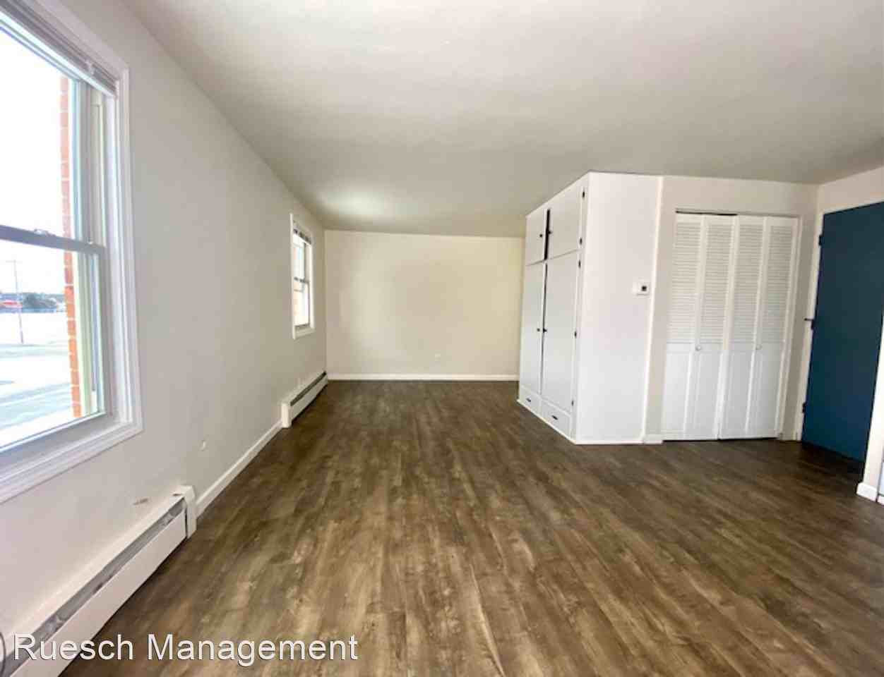 1220 Lore Ln - Photo 2 of 12