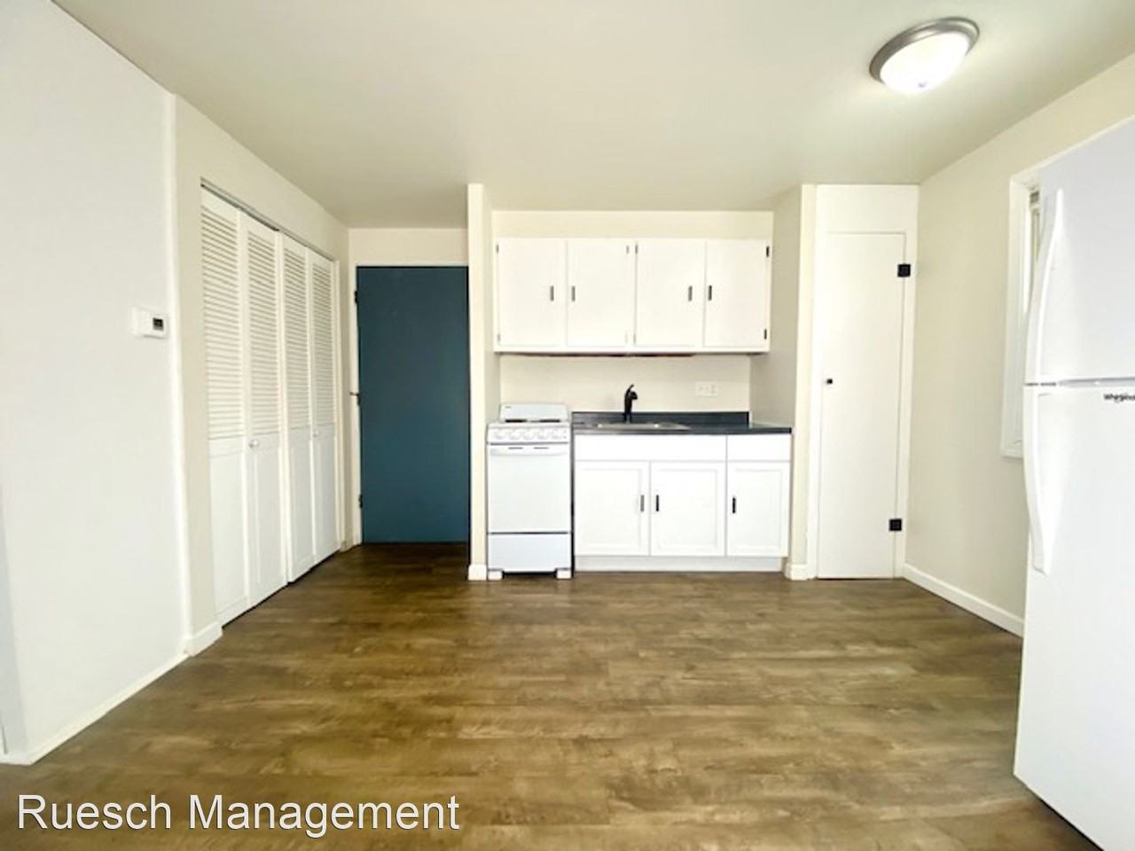 1220 Lore Ln - Photo 3 of 12