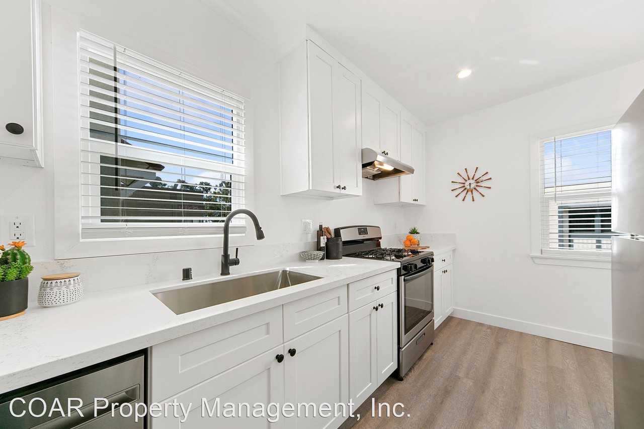 54 Ximeno - Photo 3 of 7