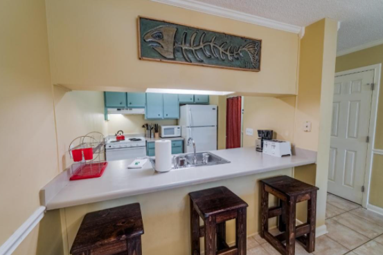 4111 Tarpon St - Photo 3 of 15