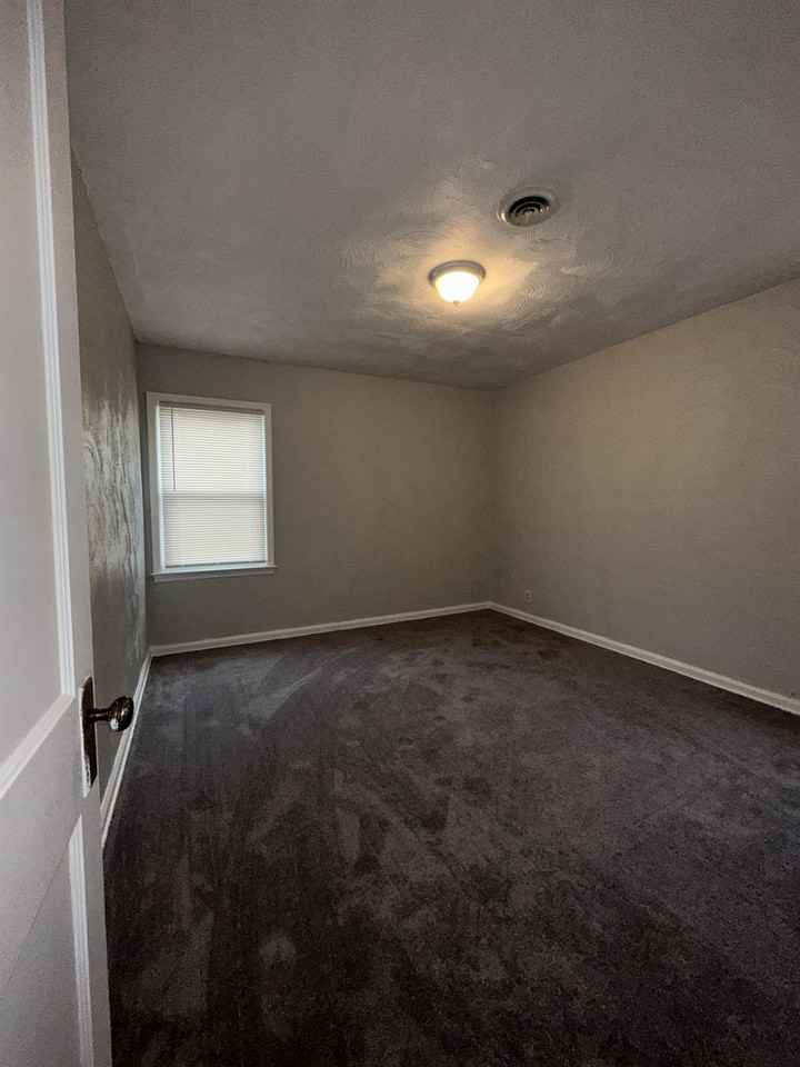 10813 Whitehill St #1 - Photo 3 of 11