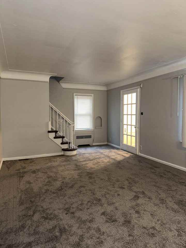 10813 Whitehill St #1 - Photo 7 of 11