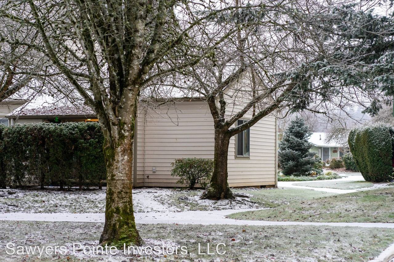 Sawyer Pointe 52588 NE Sawyer - Photo 2 of 17