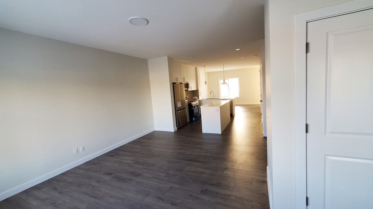 1520 Plum Circle Southwest - Photo 3 of 17